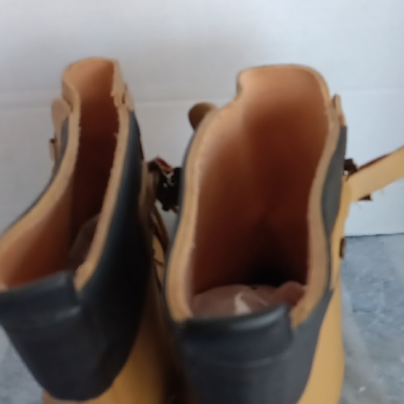 Timberland Honey Brown Lace-Up Boots Vintage